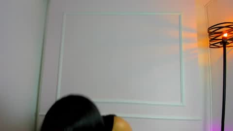 Snapshot of julescornett chatting on 01.14.25 Julees online show from 01.14.25