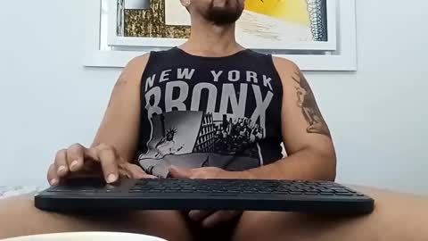 Snapshot of juleslatin122 chatting on 12.02.24 Jules online show from 12.02.24