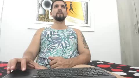 Snapshot of juleslatin122 chatting on 12.29.24 Jules online show from 12.29.24