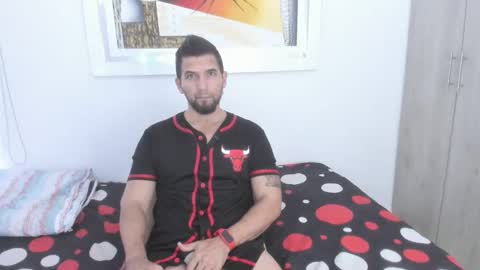 Snapshot of juleslatin122 chatting on 01.26.25 Jules online show from 01.26.25