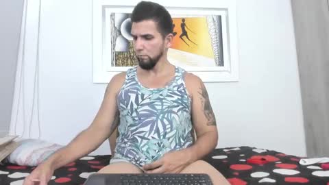 Snapshot of juleslatin122 chatting on 01.30.25 Jules online show from 01.30.25