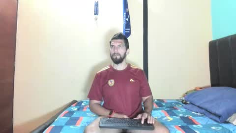 Snapshot of juleslatin122 chatting on 03.02.25 Jules online show from 03.02.25