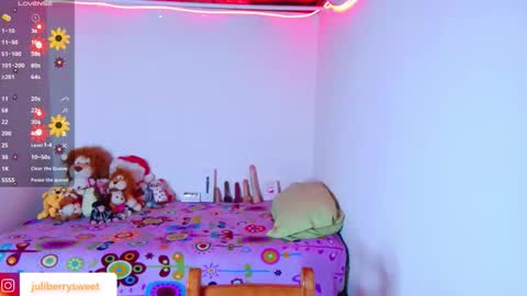 Juliana online show from 11.28.25