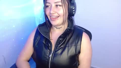  Juliana Torres  online show from 02.18.25