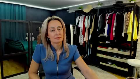 julia__cherry_ online show from 05.01.26