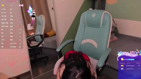 Snapshot of julia_frey chatting on 02.14.26 Julia online show from 02.14.26