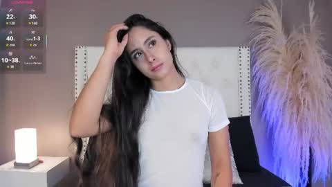 Snapshot of julia_martinezz_ chatting on 06.18.26 J U L IA M A R T I N E Z online show from 06.18.26