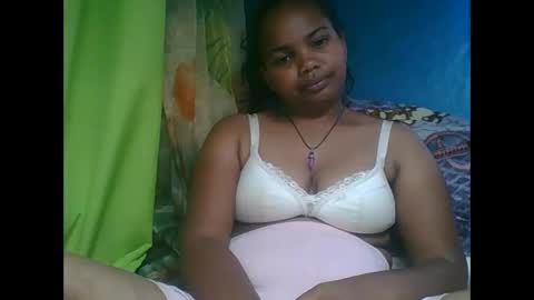 juliah02 online show from 01.23.25