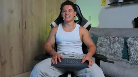 julian_wallace online show from 02.24.26