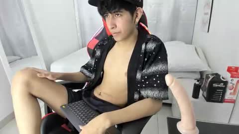 Julian online show from 03.11.26