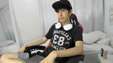 Julian online show from 03.19.26