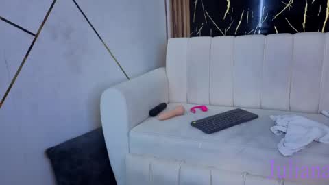 JULIANA AND CHRIS online show from 04.14.26