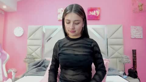 juliana_diamond_ online show from 03.30.26