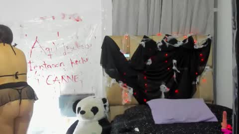 Snapshot of julianacarter chatting on 10.18.25 JulianaCarter online show from 10.18.25
