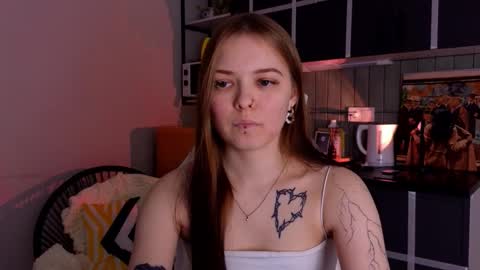 Snapshot of julidropp chatting on 12.04.25 julidropp online show from 12.04.25