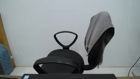 julie9x online show from 03.08.26