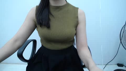 Snapshot of julie9x chatting on 06.29.26 julie9x online show from 06.29.26