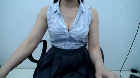 Snapshot of julie9x chatting on 07.18.26 julie9x online show from 07.18.26