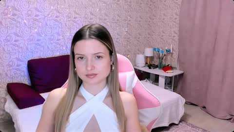 Snapshot of julie_flores chatting on 12.05.24 Julie online show from 12.05.24