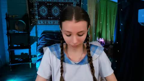 juliedaniel online show from 05.19.26