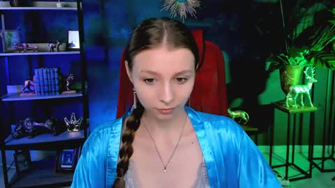juliedaniel online show from 06.08.26