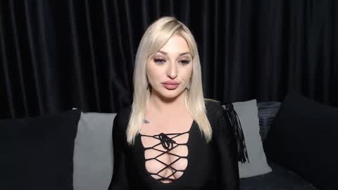 julia online show from 12.16.24