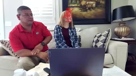 Julie Holliday online show from 11.04.25