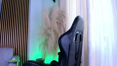 Julien online show from 05.06.26