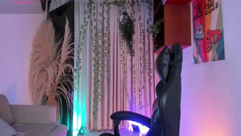 Julien online show from 05.12.26