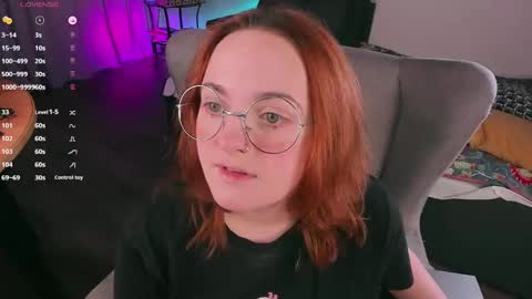 Snapshot of juliet_schoolgirl chatting on 12.15.24 Juliet online show from 12.15.24