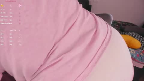 Snapshot of juliet_schoolgirl chatting on 02.08.25 Juliet online show from 02.08.25