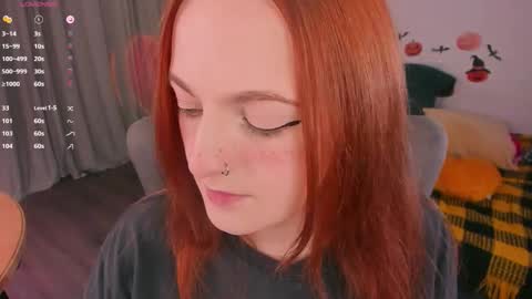 Snapshot of juliet_schoolgirl chatting on 11.11.25 Juliet online show from 11.11.25