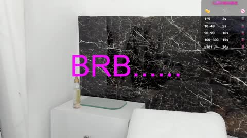 Snapshot of julieta__cooper chatting on 12.16.24 Juli online show from 12.16.24