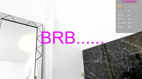 Snapshot of julieta__cooper chatting on 12.19.24 Juli online show from 12.19.24