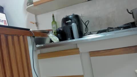 Snapshot of julieta__cooper chatting on 11.10.25 Juli online show from 11.10.25