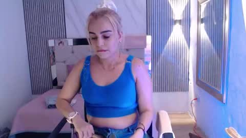julieta__fox_ online show from 02.28.26
