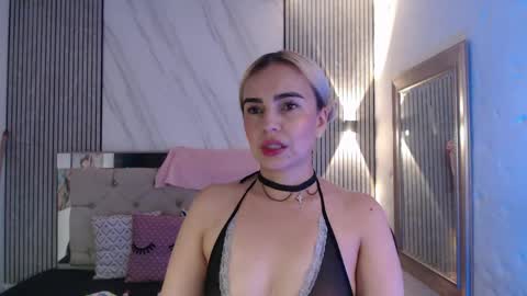 julieta__fox_ online show from 05.04.26