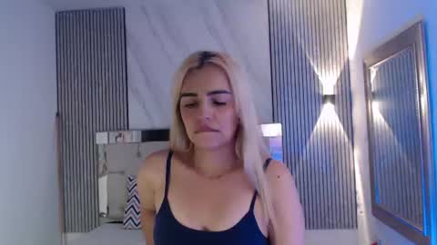 julieta__fox_ online show from 06.17.26