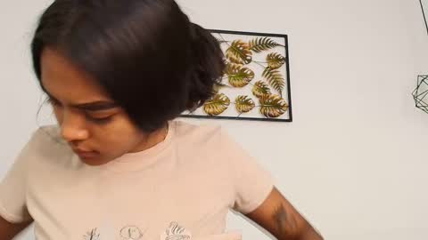 Snapshot of julieta_aguilar chatting on 09.16.25 Juli online show from 09.16.25