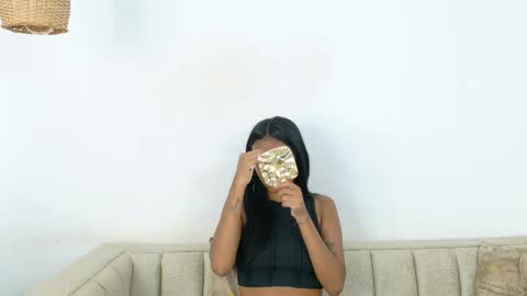 Snapshot of julieta_aguilar chatting on 09.27.25 Juli online show from 09.27.25