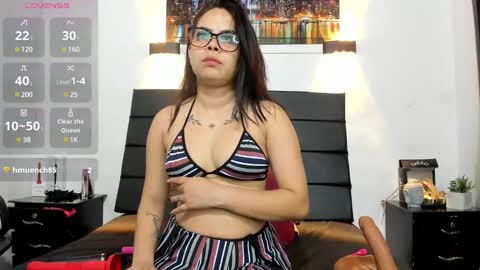 Snapshot of julieta_coopeer_ chatting on 01.03.25 Julieta online show from 01.03.25