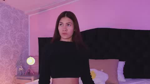 Snapshot of julieta_cortes__ chatting on 07.22.26 Julieta online show from 07.22.26