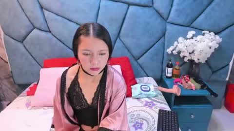 Julieta online show from 06.17.26