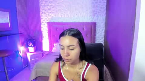 Snapshot of julieta_fn chatting on 06.15.26 julieta_fn online show from 06.15.26
