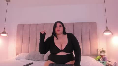 Julieta online show from 10.13.25