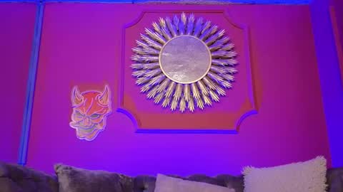  Julieta  online show from 12.14.25