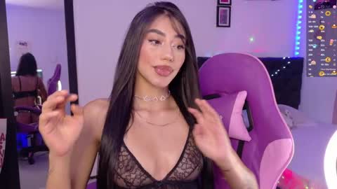 Snapshot of julietacheer chatting on 05.18.26 Julieta online show from 05.18.26