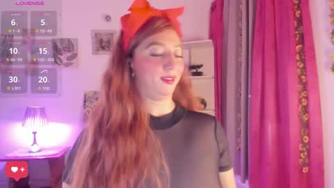 Snapshot of julietacollins_ chatting on 11.22.25 Juliet online show from 11.22.25