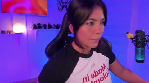 Snapshot of julietariverss chatting on 02.20.26 Julieta online show from 02.20.26