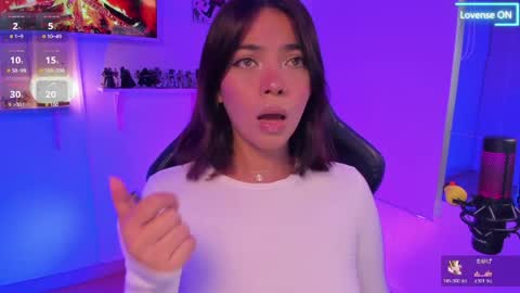 Snapshot of julietariverss chatting on 03.30.26 Julieta online show from 03.30.26